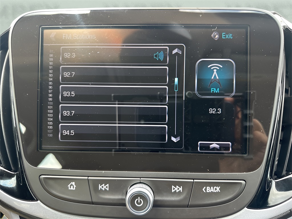 2018 Chevrolet Volt LT photo 16