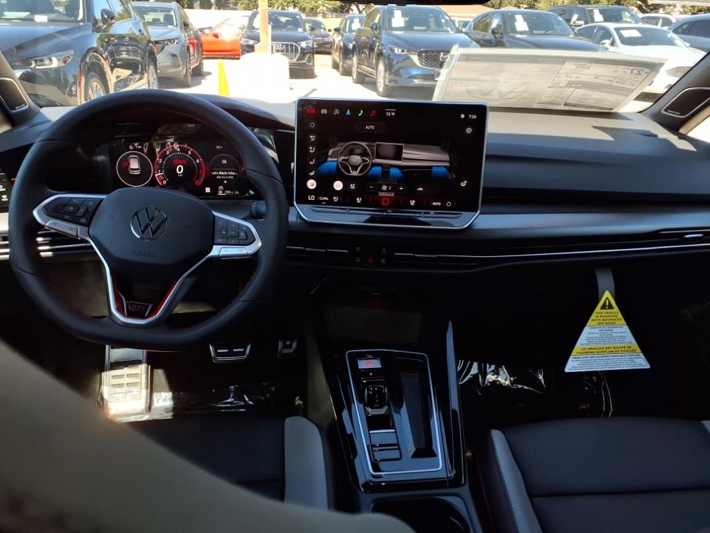 2025 Volkswagen Golf GTI SE photo 16