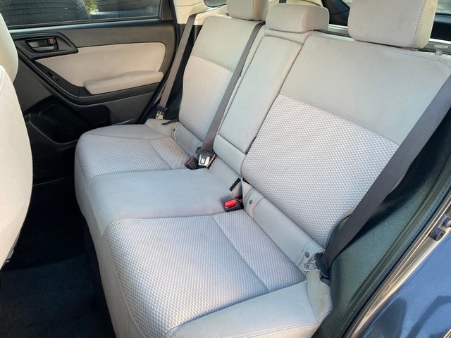2015 Subaru Forester 2.5i Premium photo 17