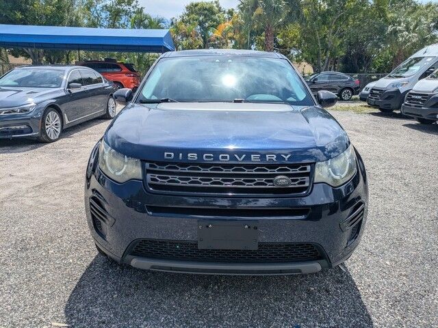2016 Land Rover Discovery Sport SE photo 2