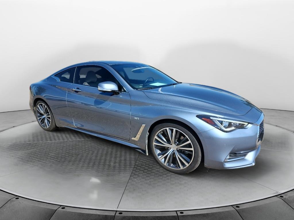 2018 Infiniti Q60 3.0t Luxe photo 5