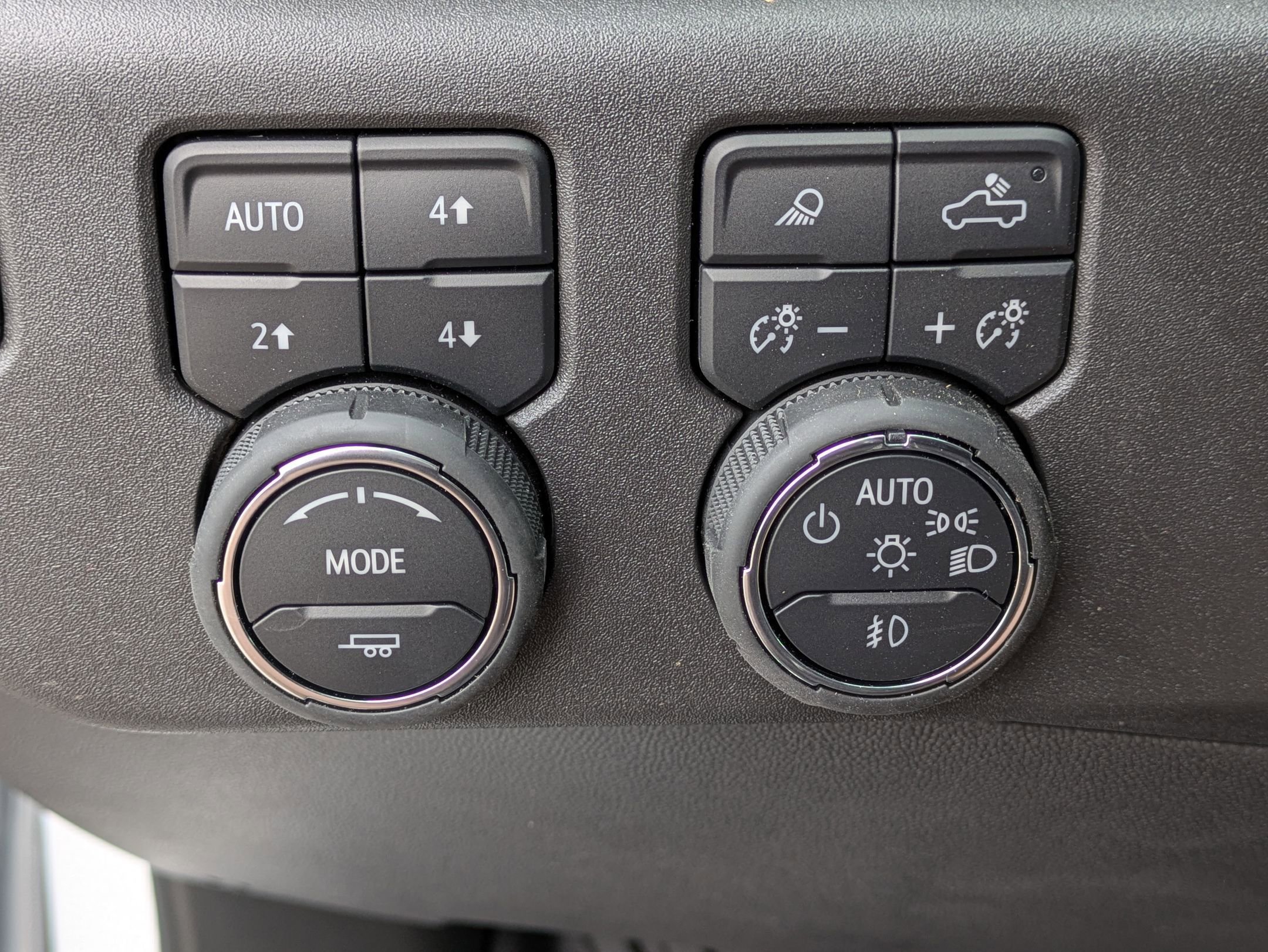 2025 Chevrolet Silverado 1500 RST photo 24