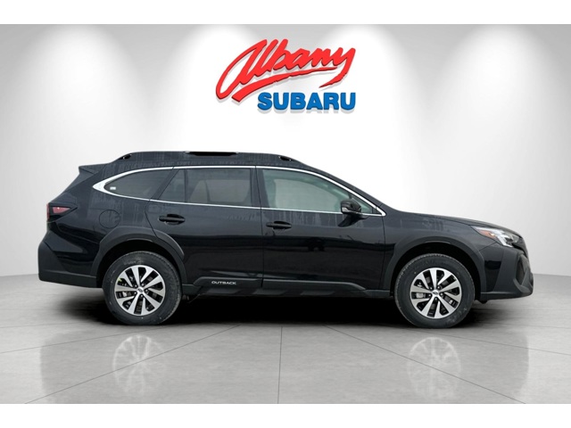 2025 Subaru Outback Premium photo 2