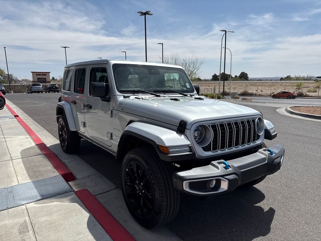 2024 Jeep Wrangler Sahara 4xe photo 4