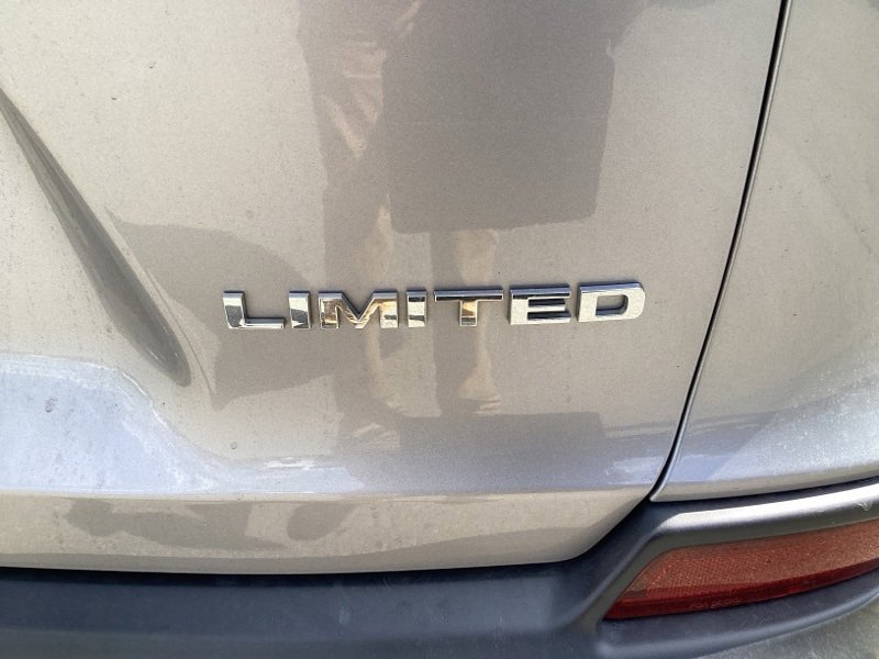 2019 Jeep Cherokee Limited photo 9
