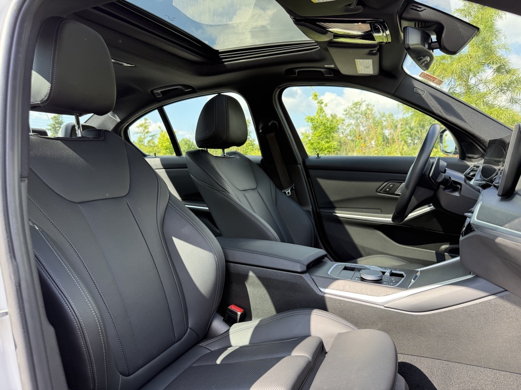 2024 Bmw 330e xDrive photo 27