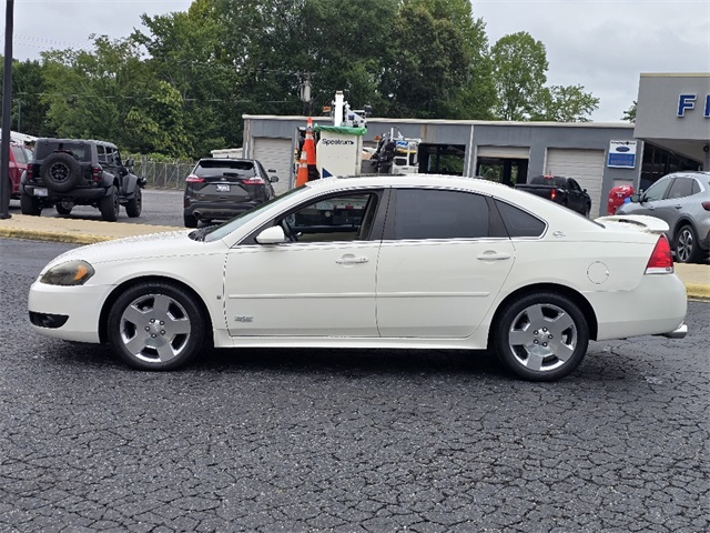 2009 Chevrolet Impala SS photo 20