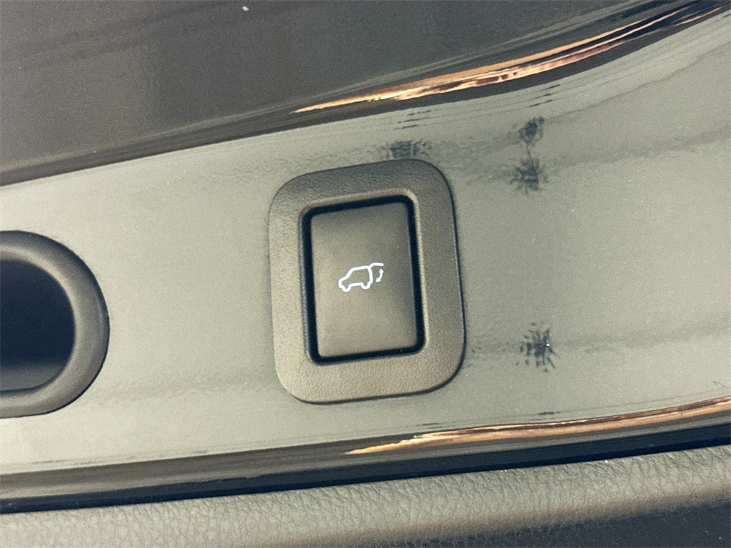 2016 Toyota Highlander LE Plus photo 20