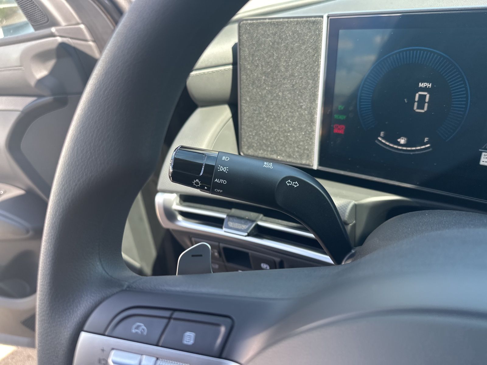 2025 Hyundai Tucson Hybrid Blue photo 18