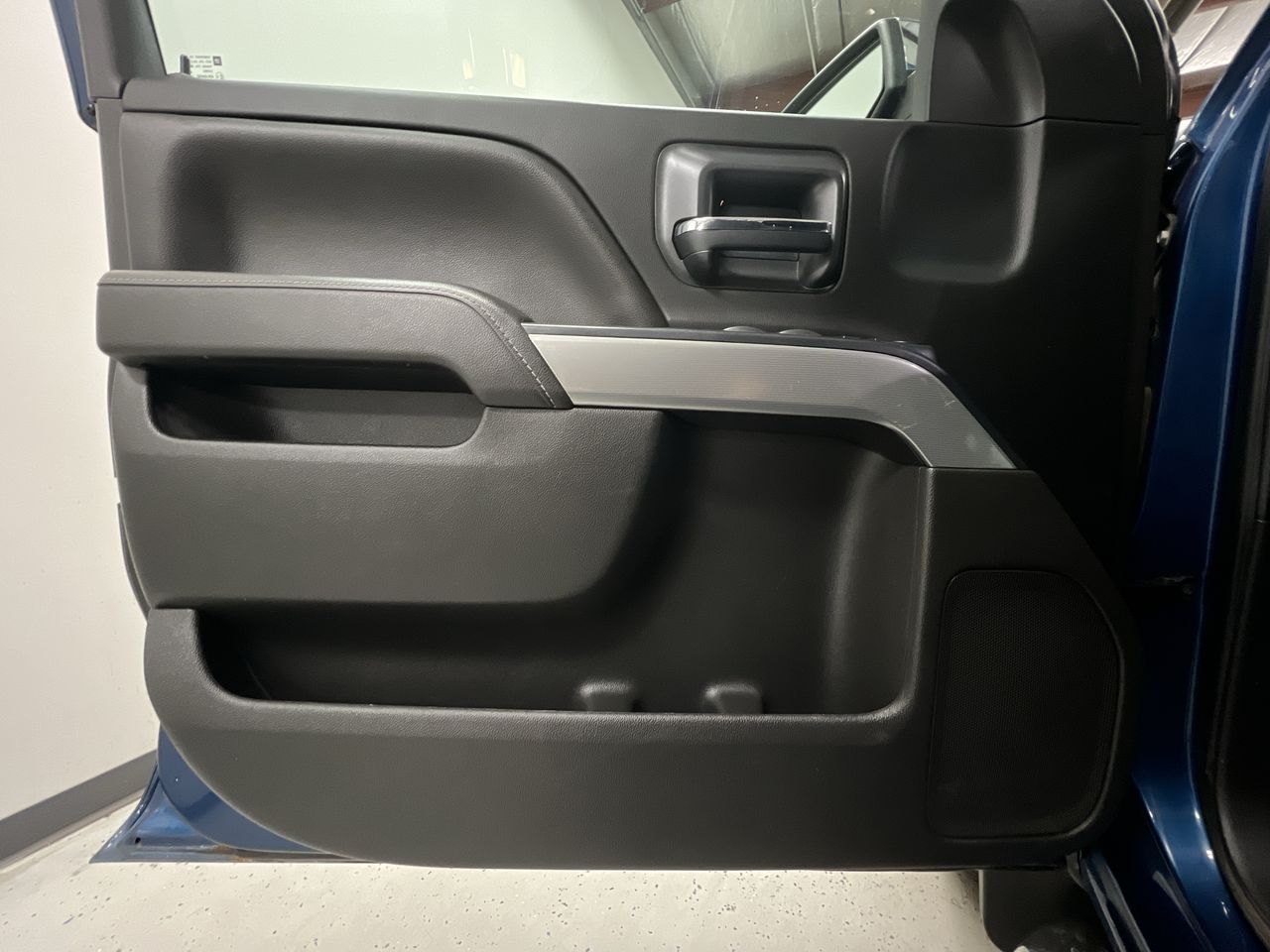 2018 Chevrolet Silverado 1500 LT photo 19