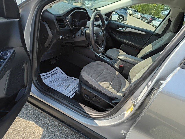 2021 Ford Escape SE Hybrid photo 11