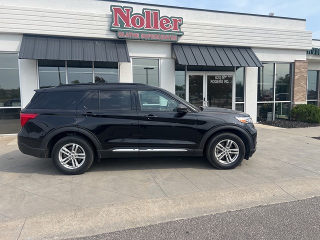 2021 Ford Explorer XLT photo 2
