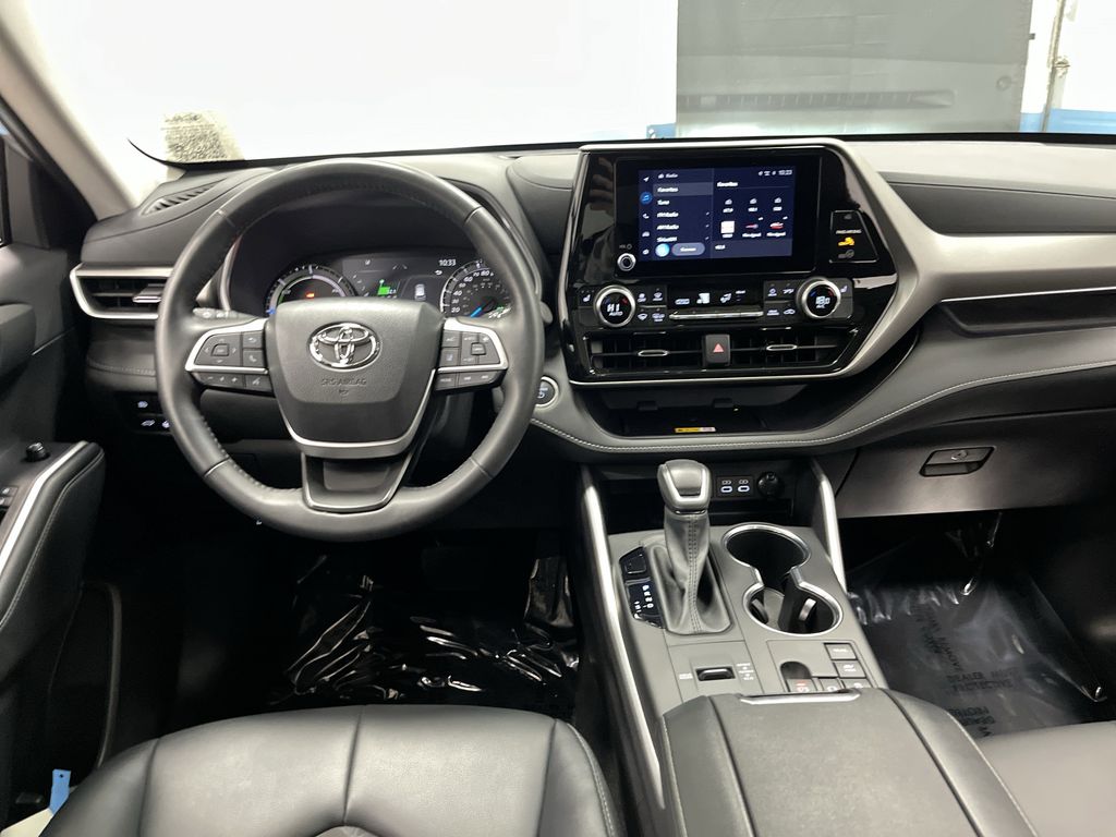 2024 Toyota Highlander XLE photo 4