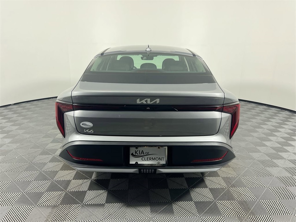 2025 Kia K4 LXS photo 3
