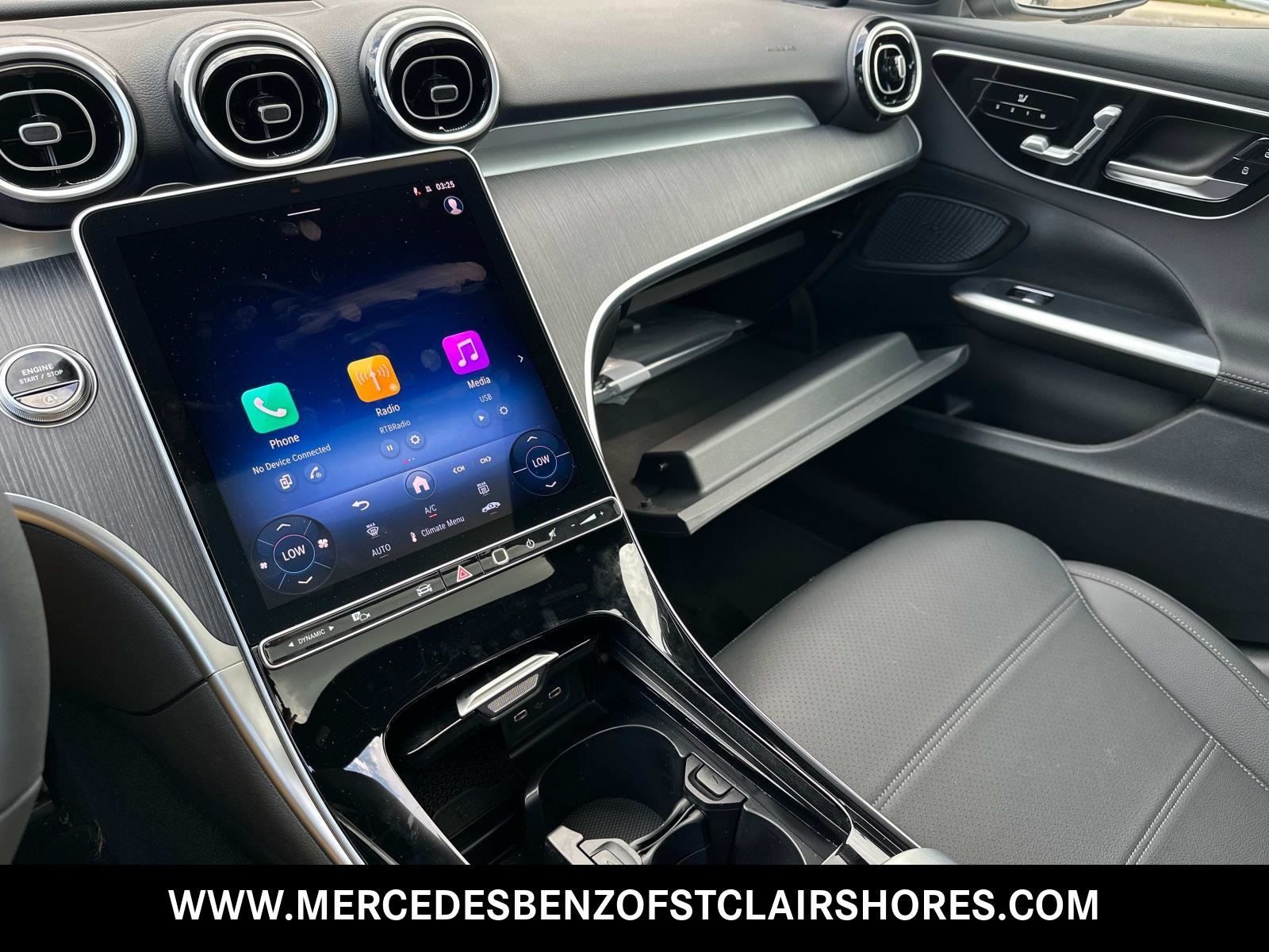 2025 Mercedes Benz C 300 4MATIC photo 25