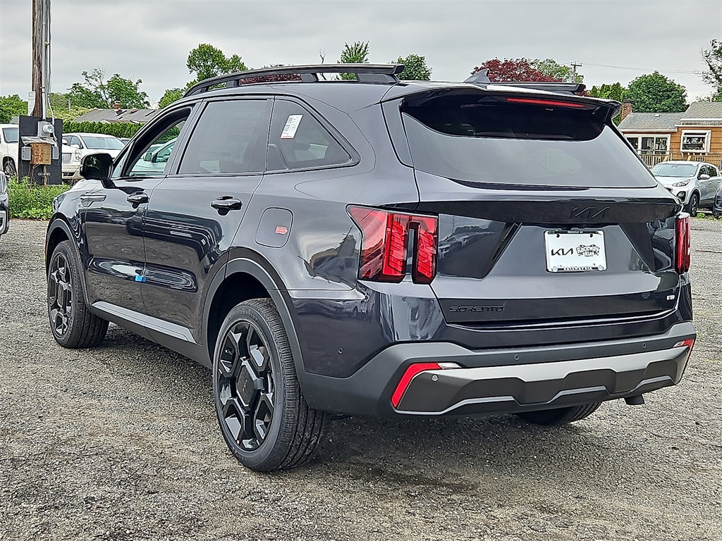 2025 Kia Sorento X-Line SX photo 2