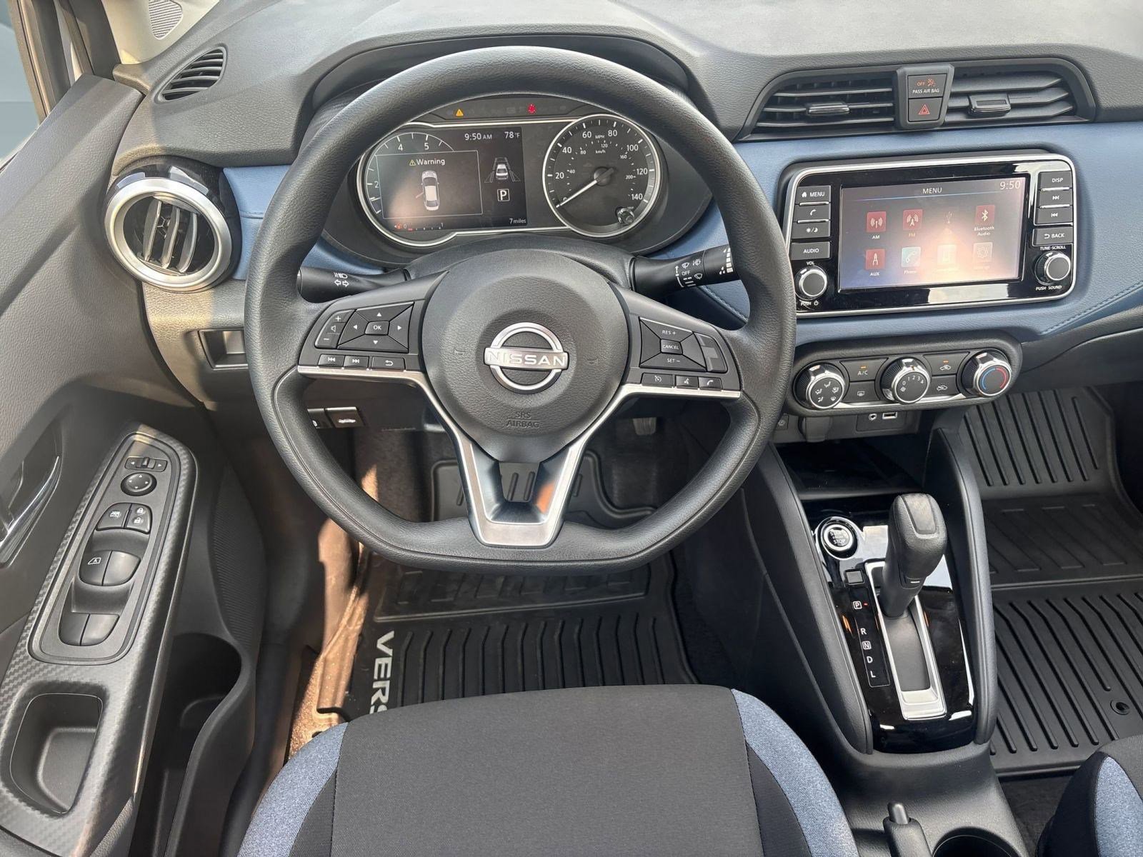 2025 Nissan Versa SV photo 20