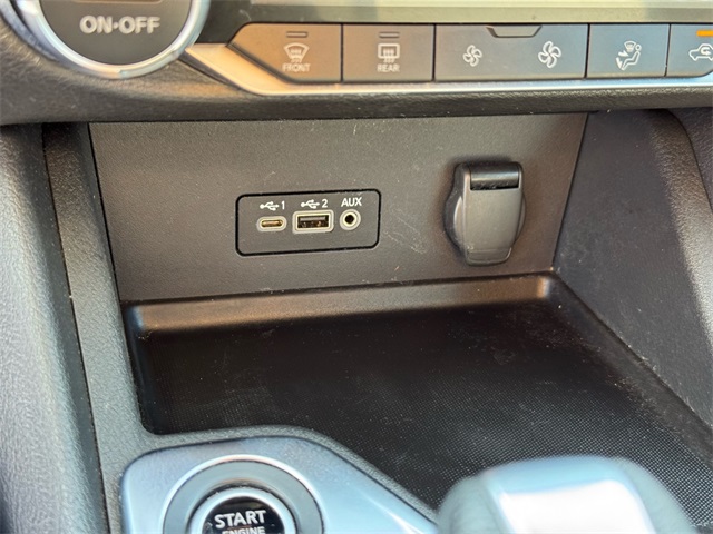 2020 Nissan Sentra SV photo 21
