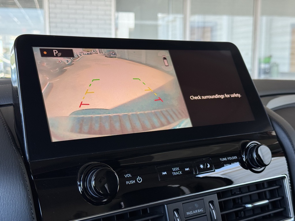 2023 Nissan Armada SV photo 25