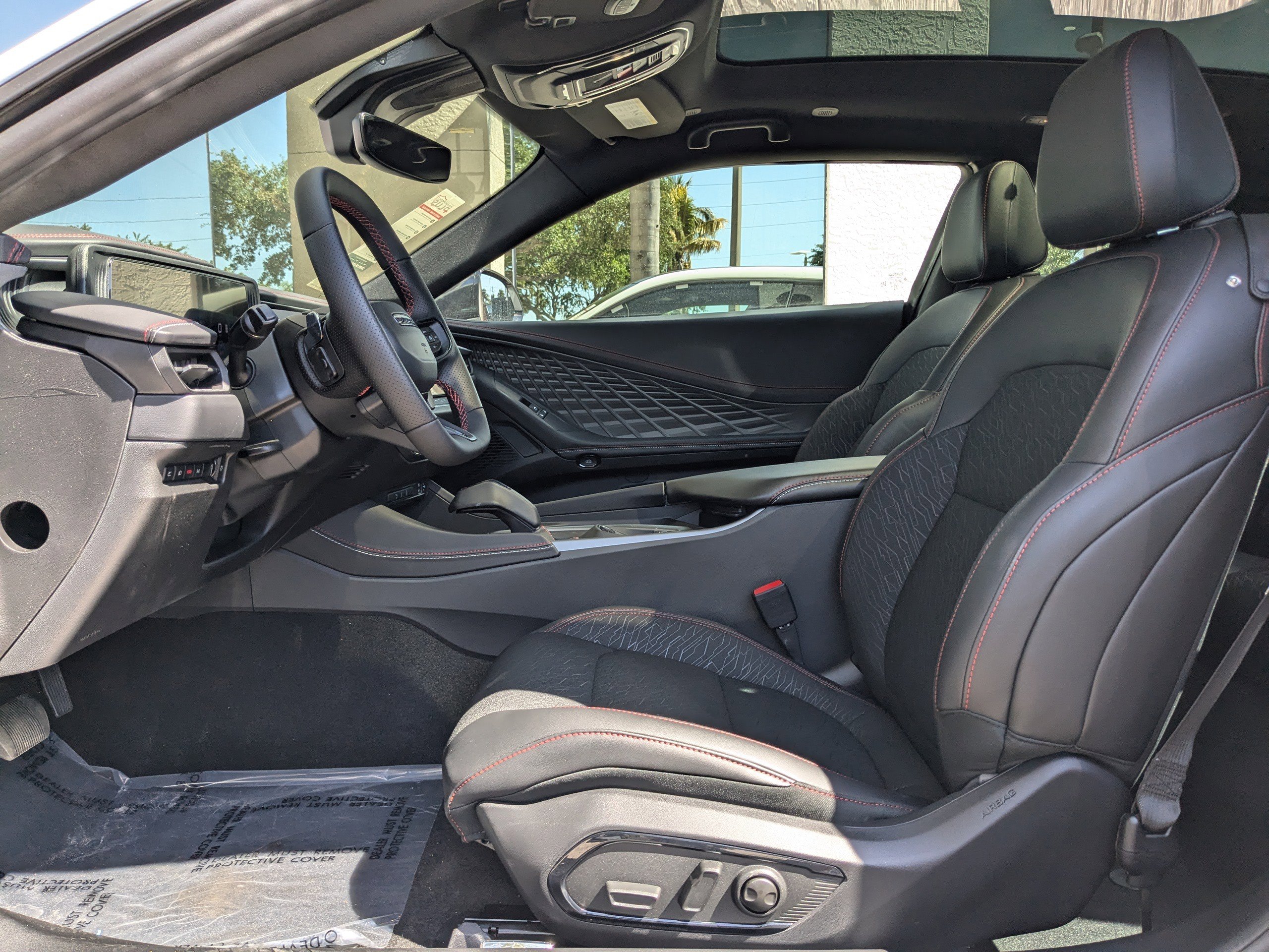 2025 Dodge Charger R/T photo 13