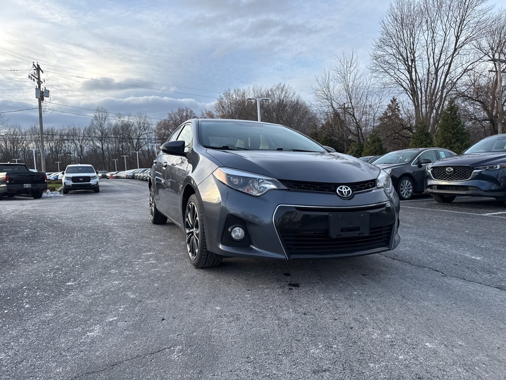 2016 Toyota Corolla L photo 3