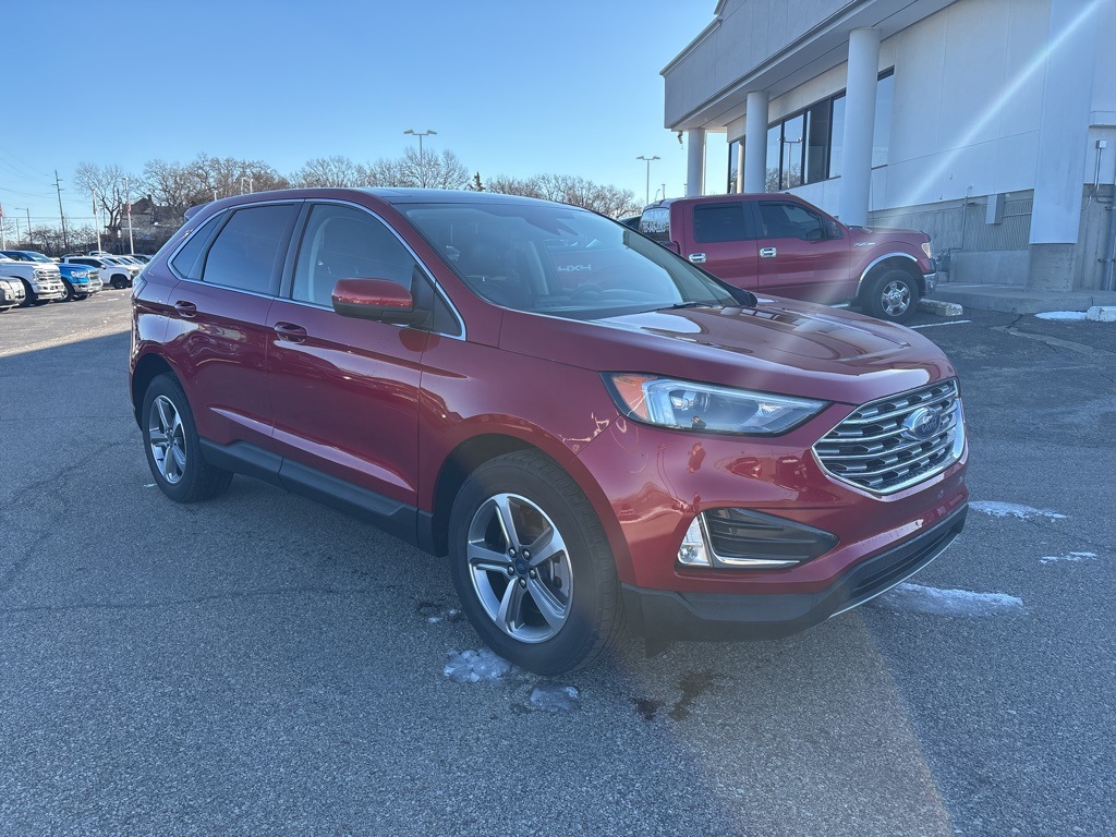 2022 Ford Edge SEL's photo