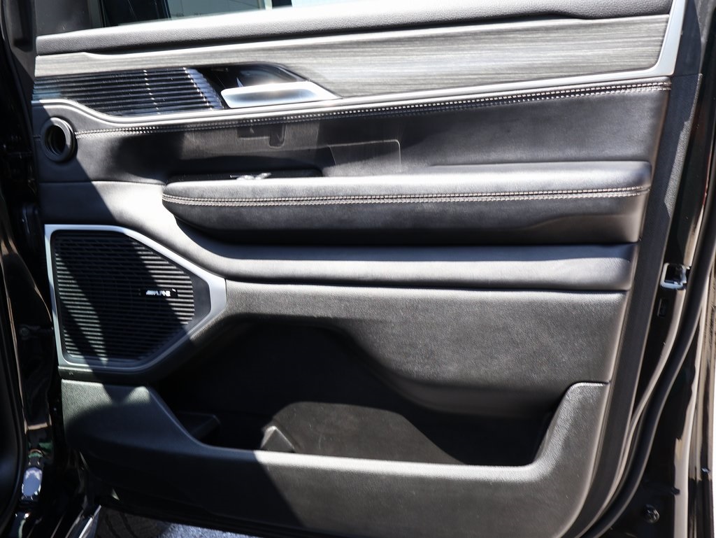 2024 Jeep Wagoneer Series II photo 8