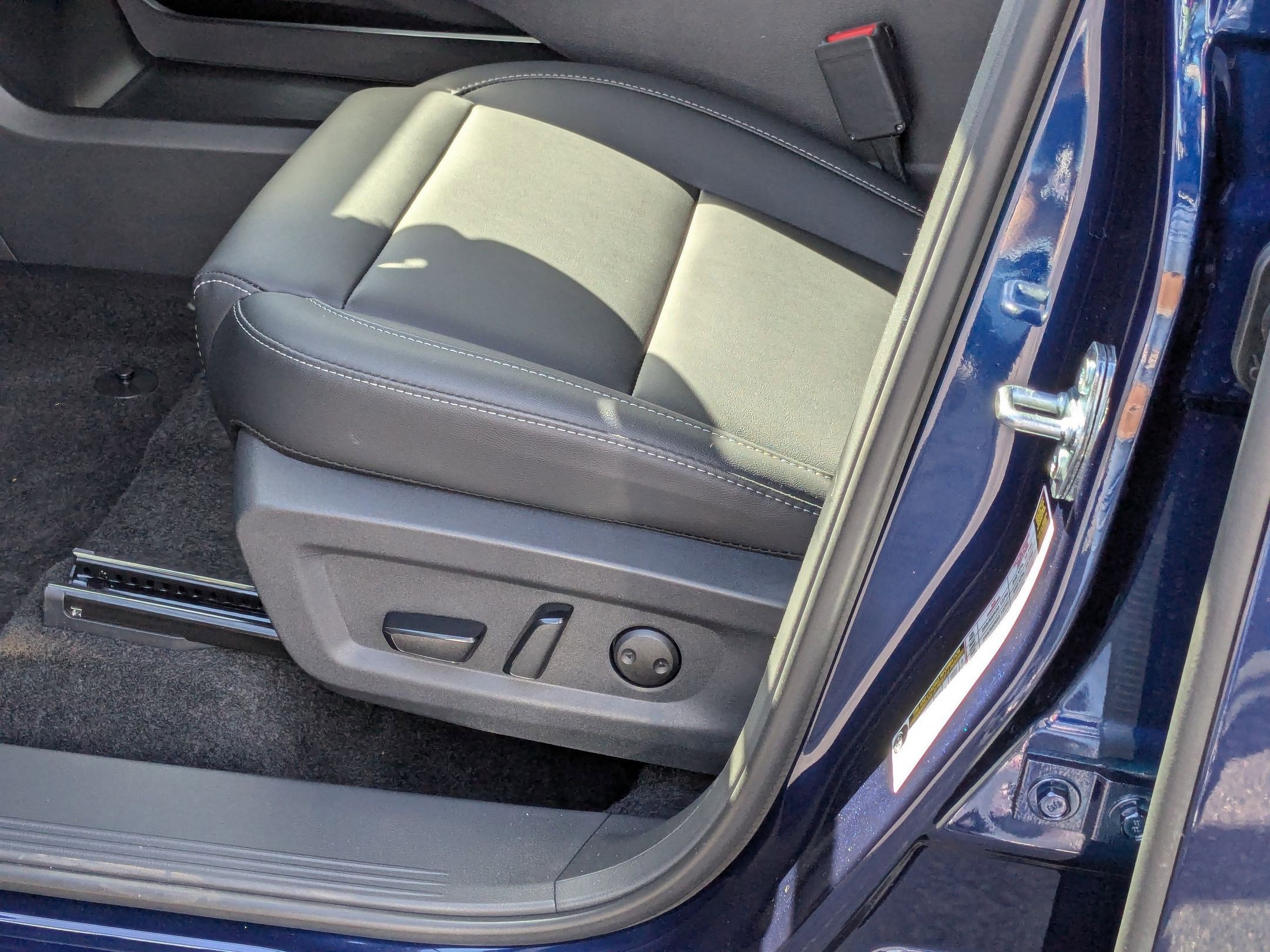 2025 Nissan Murano SL photo 4