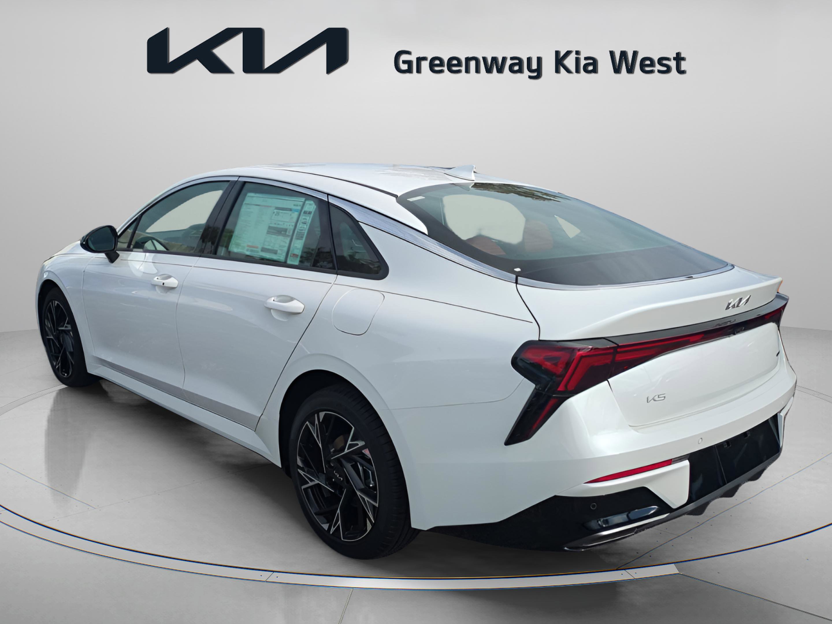 2026 Kia K5 GT-Line photo 4