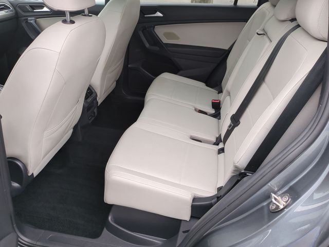 2021 Volkswagen Tiguan SE R-Line Black photo 24