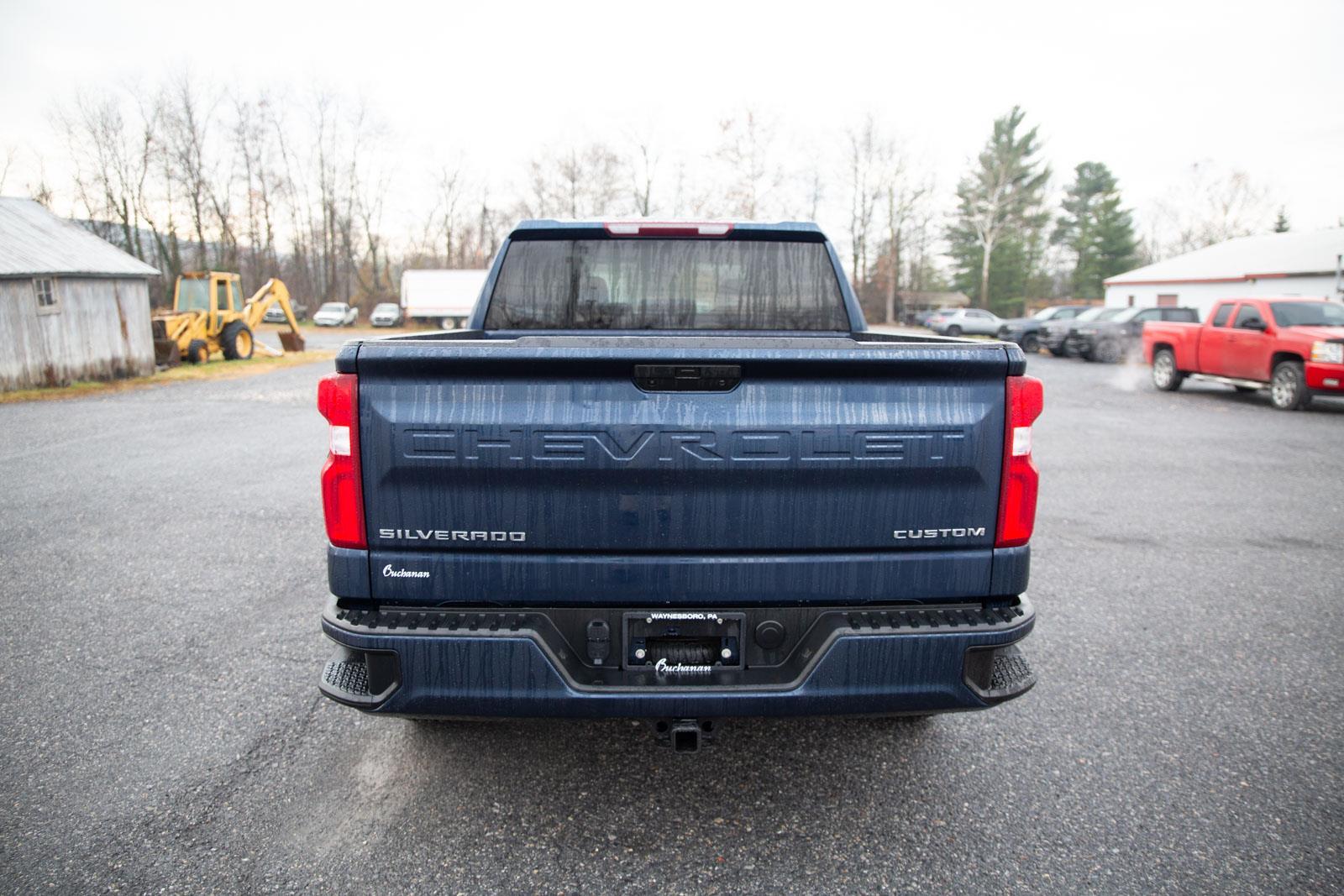 2022 Chevrolet Silverado 1500 Custom photo 4