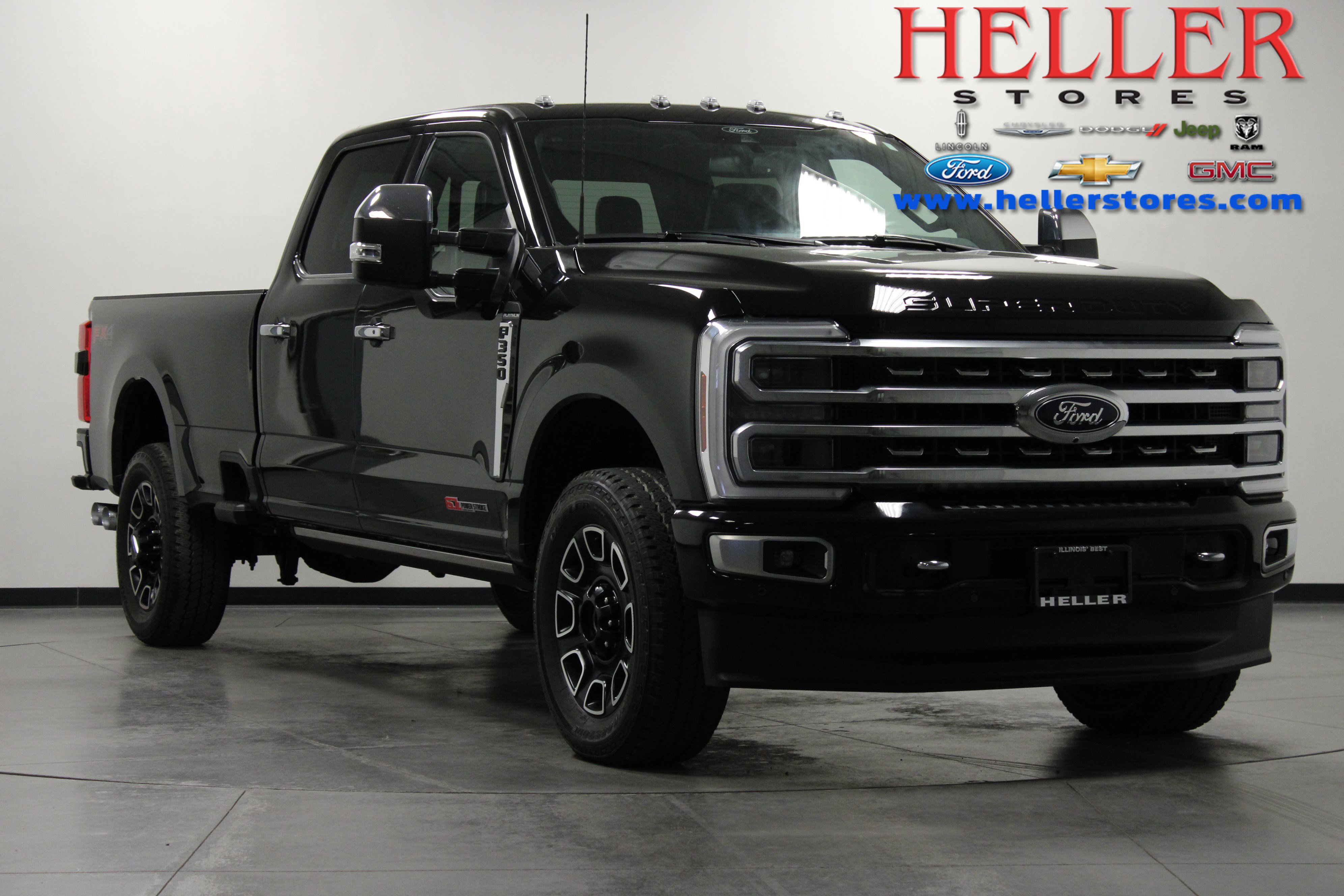 Used 2024 Agate Black Metallic Ford Platinum image 1