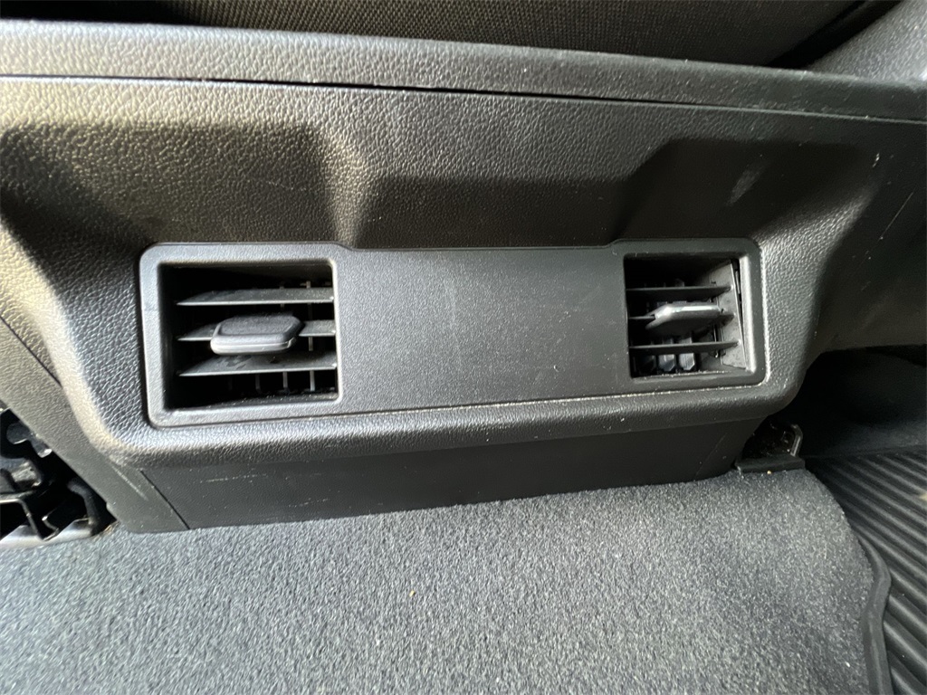 2023 Chevrolet Silverado 1500 Custom photo 28