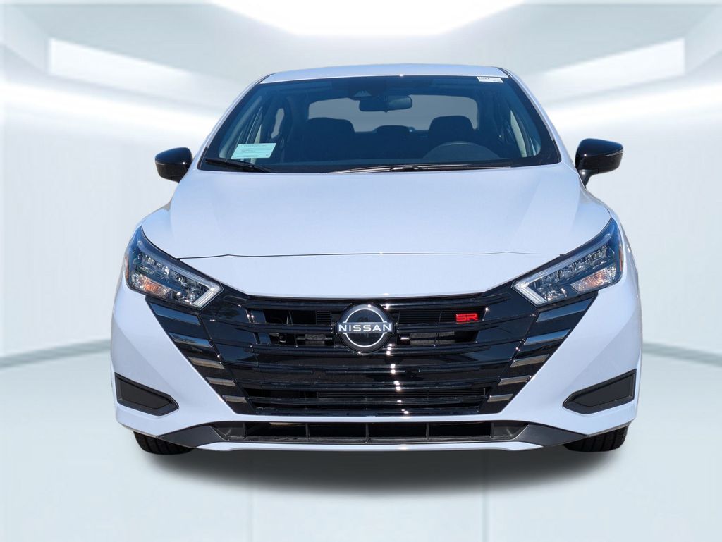 2025 Nissan Versa SR photo 7