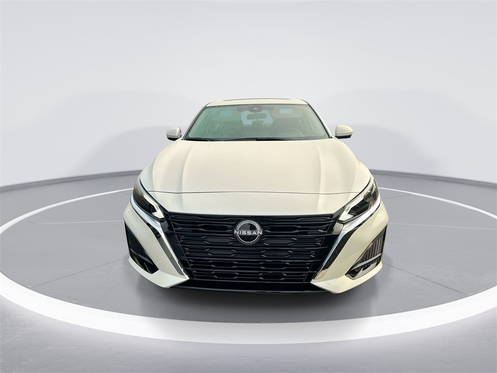 2025 Nissan Altima 2.5 SV photo 3