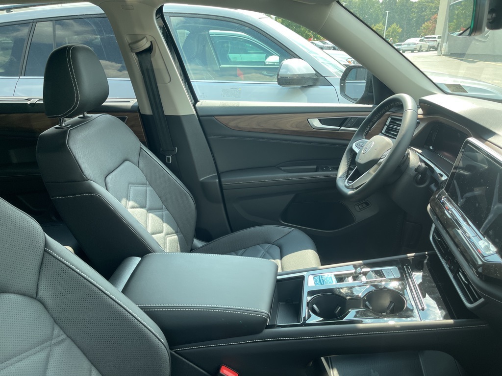 2026 Volkswagen Atlas SE Technology photo 4