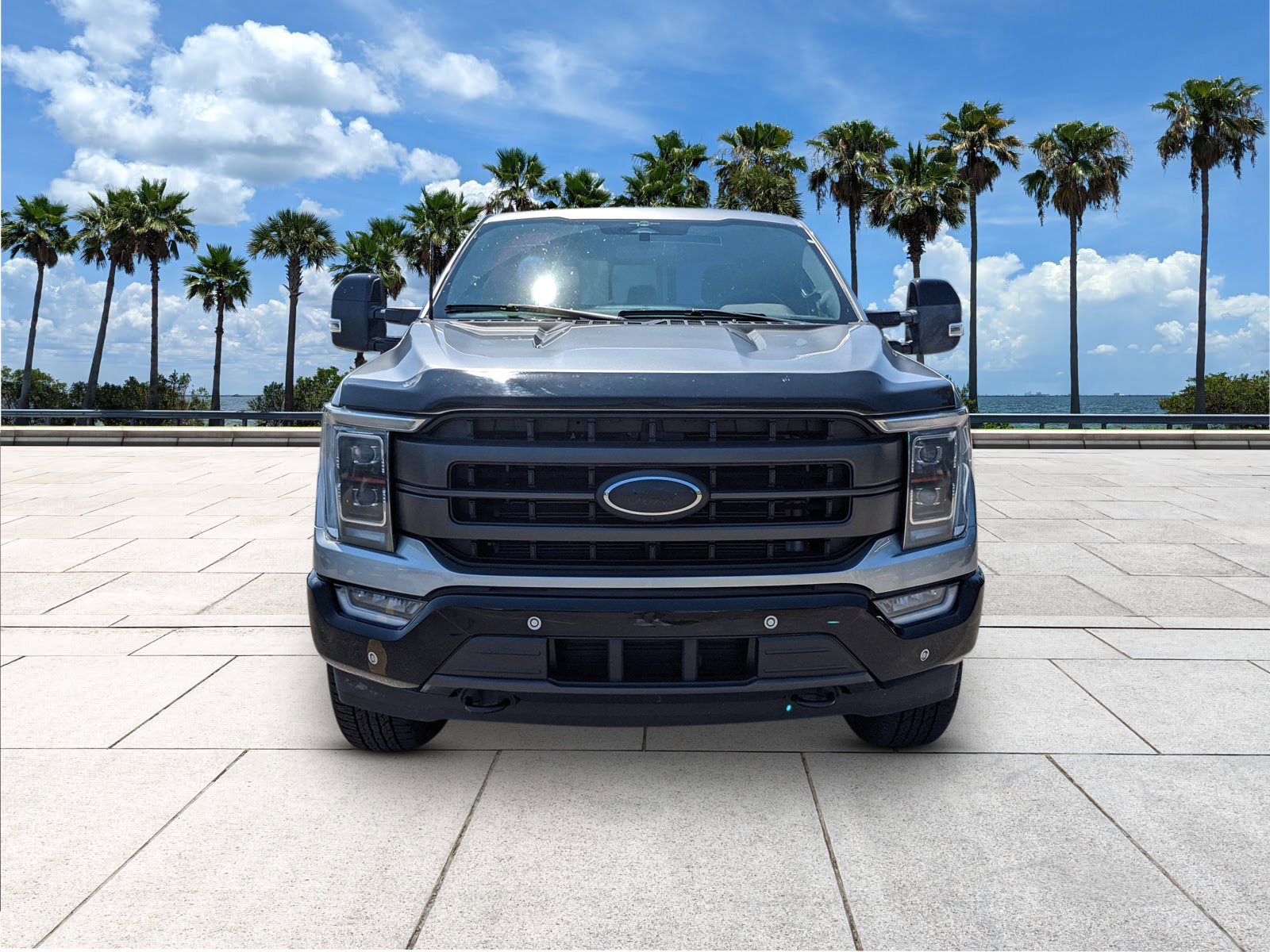2023 Ford F-150 Lariat photo 3