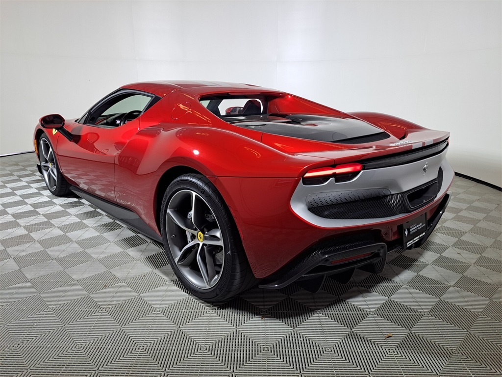 Certified Used 2022 Rosso Imola Ferrari Base image 11