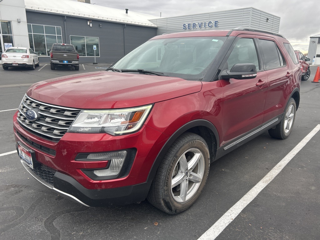 2017 Ford Explorer XLT's photo