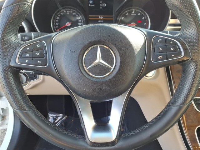 2015 Mercedes Benz C 300 photo 16