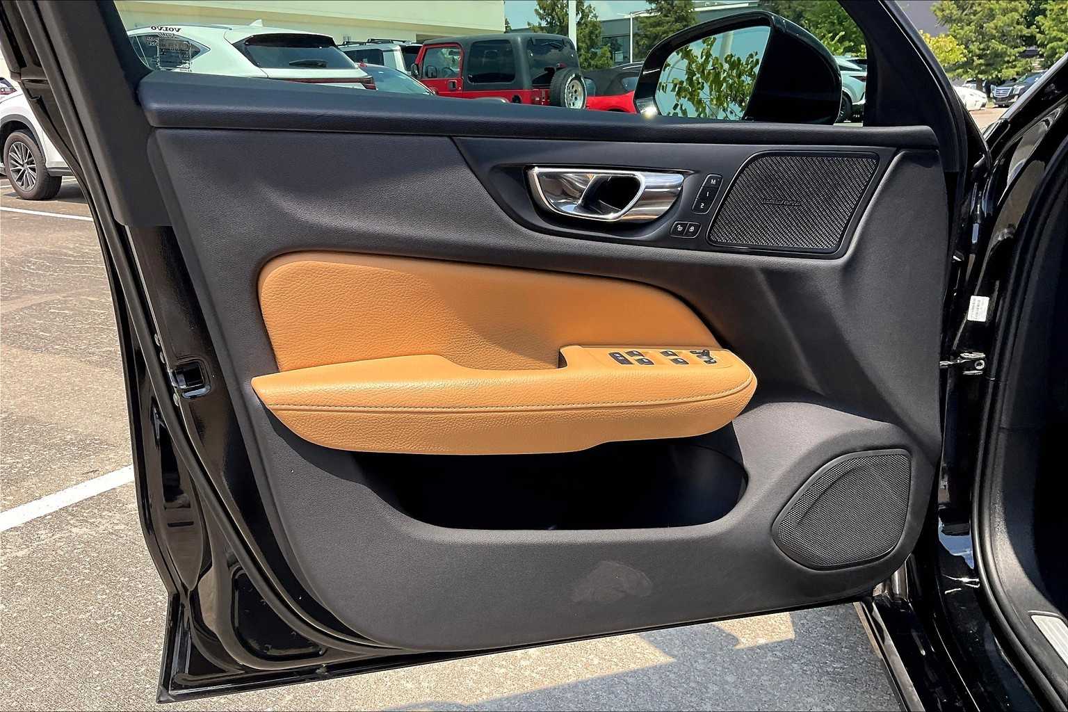 2019 Volvo S60 Inscription photo 19