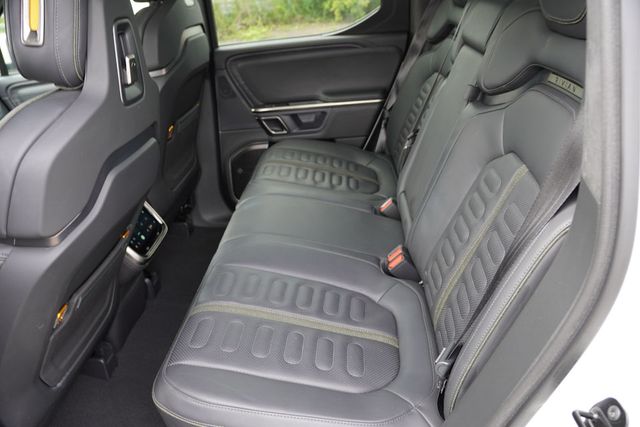 2023 Rivian R1T Adventure photo 17
