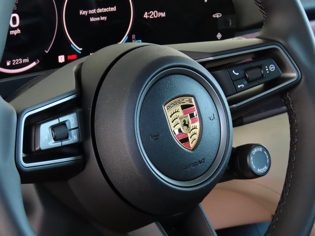 2025 Porsche Taycan 4S photo 23