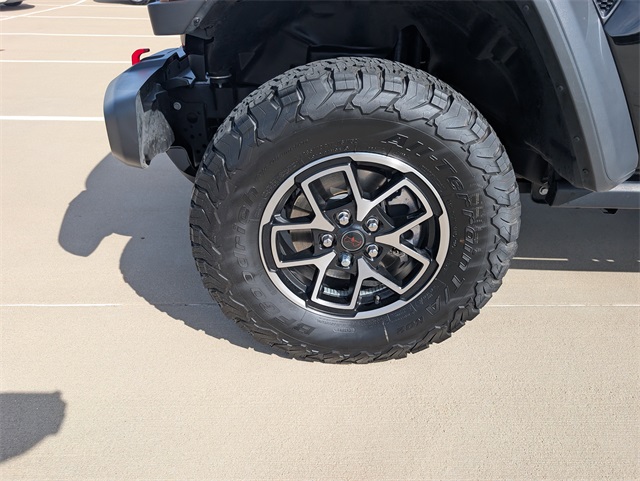 2024 Jeep Wrangler Rubicon photo 4