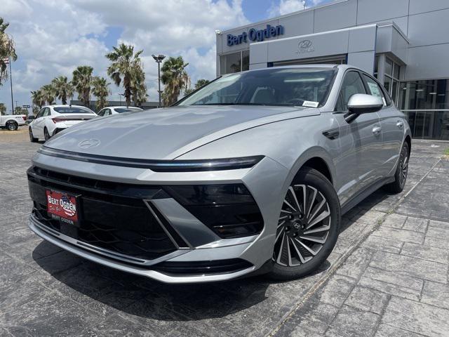 2025 Hyundai Sonata Hybrid SEL photo 3