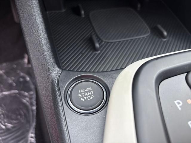 2025 Kia K4 GT-Line photo 7