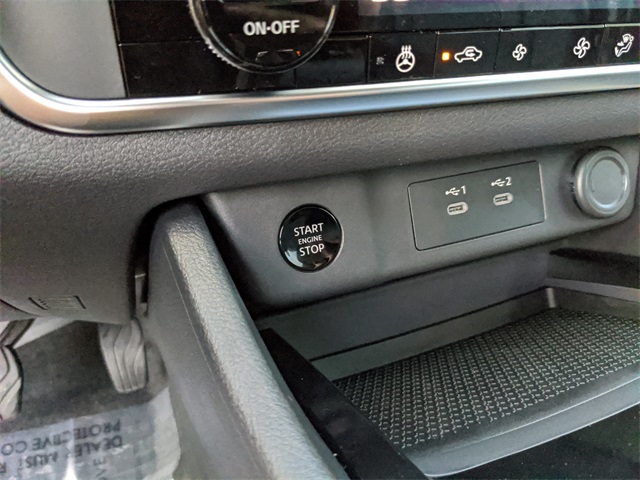 2026 Nissan Rogue SV photo 20