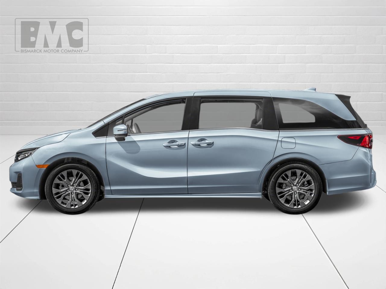 2026 Honda Odyssey Touring photo 3