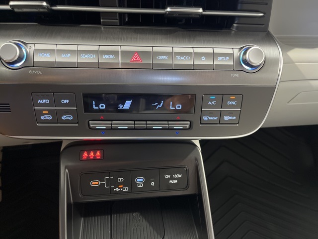 2025 Hyundai Kona SEL photo 22