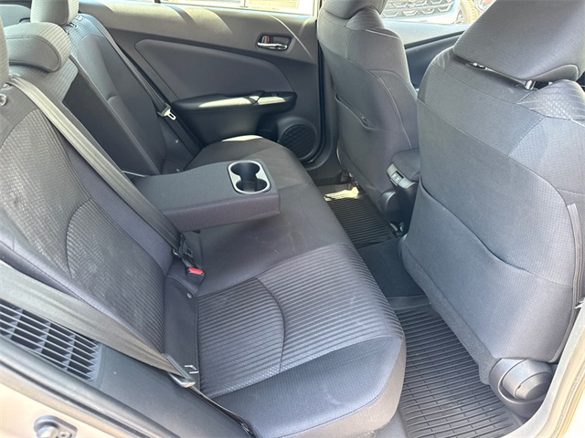 2022 Toyota Prius Prime LE photo 16